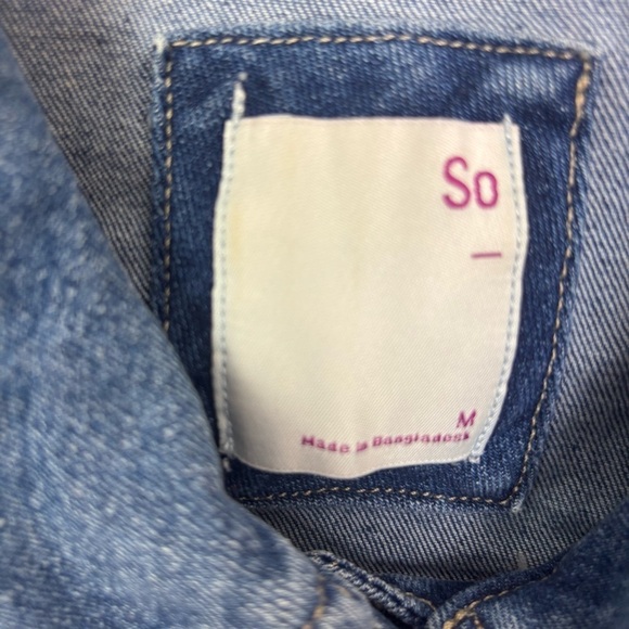 SO Jean Jacket Size Medium - Picture 4 of 10